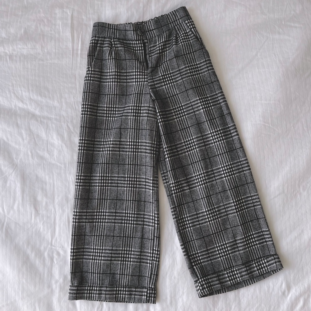 Cropped wool trouser